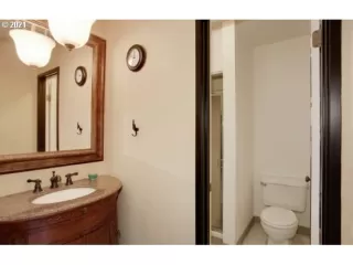 Photo #2: 21092317 Listing 