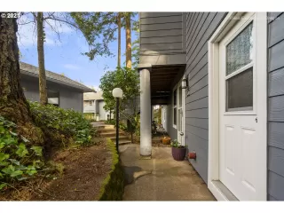 Photo #2: 21092728 Listing