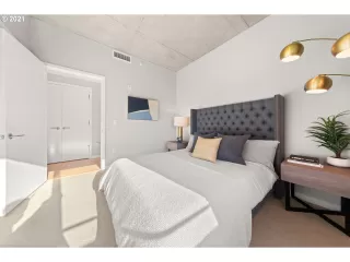 Photo #5: 21092919 Listing 