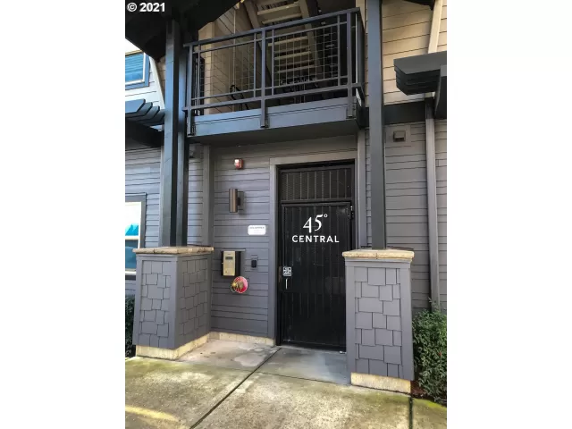 MLS: 21093078 Condo For Sale