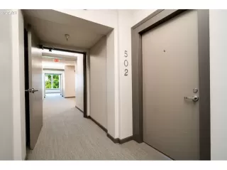 Photo #5: 21094684 Listing 