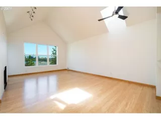 Photo #6: 21094684 Listing 