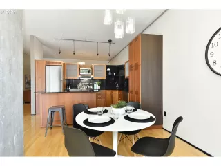 Photo #3: 21094950 Listing 