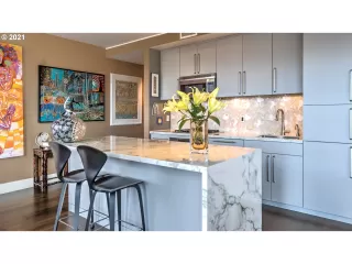 Photo #1: 21095229 Listing