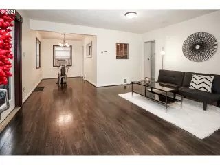 Photo #6: 21095729 Listing 