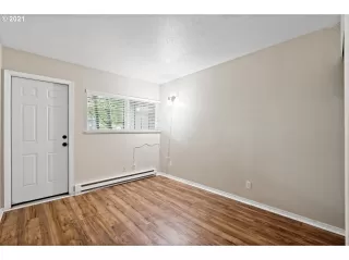 Photo #4: 21096144 Listing 