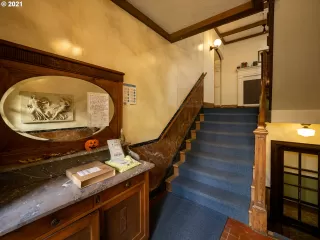 Photo #1: 21096212 Listing