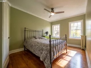 Photo #5: 21096212 Listing