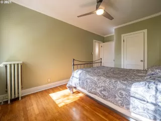Photo #6: 21096212 Listing