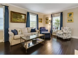 Photo #4: 21096703 Listing 