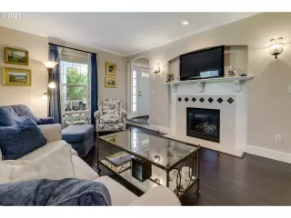 Photo #5: 21096703 Listing 