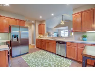 Photo #6: 21097027 Listing 