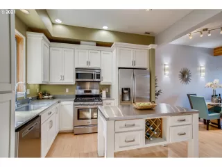 Photo #6: 21097257 Listing 