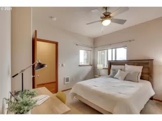 Photo #2: 21097290 Listing