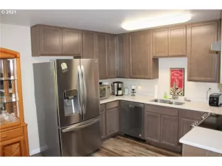 Photo #2: 21097644 Listing