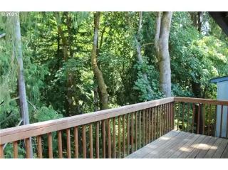 Photo #4: 21097644 Listing