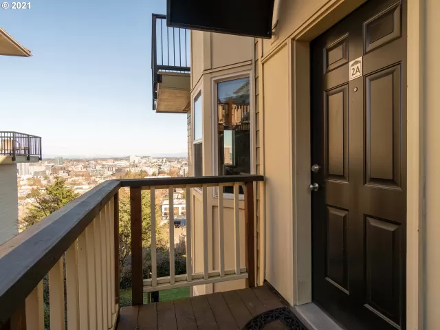 MLS: 21098053 Condo For Sale