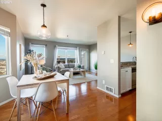 Photo #1: 21098053 Listing 