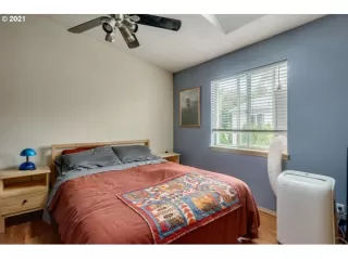 Photo #4: 21098219 Listing