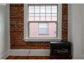 Photo #3: 210982259 Listing 