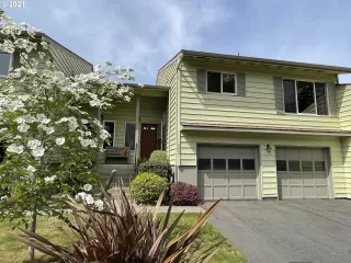 Photo #5: 21099295 Listing