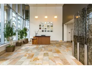 Photo #2: 21099895 Listing 