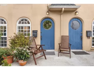 Photo #2: 21100178 Listing