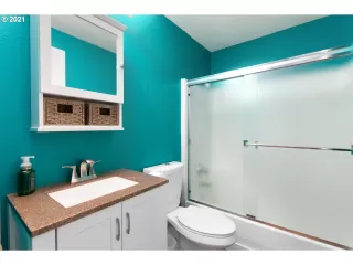 Photo #6: 21100614 Listing