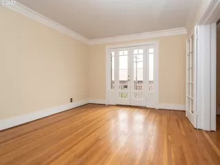 Photo #1: 21100983 Listing