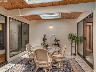 Photo #4: 21101217 Listing 