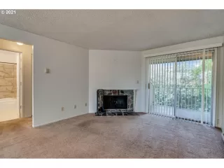 Photo #5: 21102849 Listing 