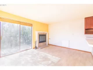 Photo #1: 21104049 Listing