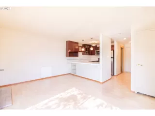 Photo #2: 21104049 Listing