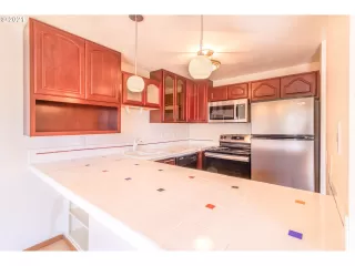 Photo #4: 21104049 Listing