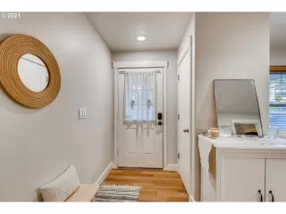 Photo #2: 21104785 Listing