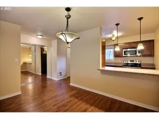 Photo #4: 21104844 Listing 