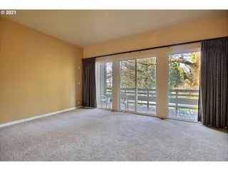 Photo #5: 21104844 Listing 