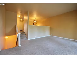 Photo #6: 21104844 Listing 