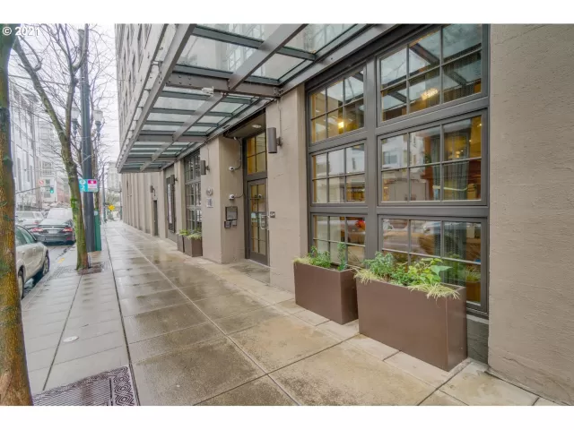 MLS: 21105478 Condo For Sale