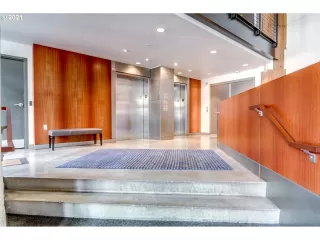 Photo #3: 21105478 Listing 