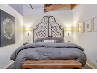 Photo #5: 21105478 Listing 