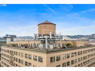 Photo #3: 21105752 Listing 