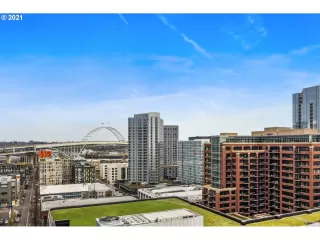 Photo #4: 21105752 Listing 