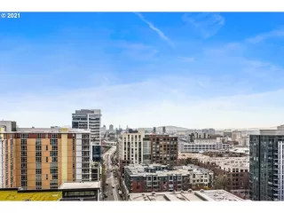 Photo #5: 21105752 Listing 