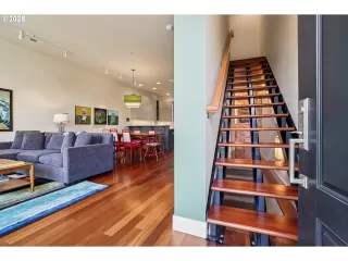 Photo #5: 211060500 Listing