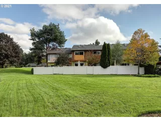 Photo #1: 21106102 Listing