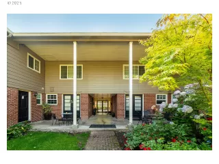 Photo #3: 21106776 Listing 