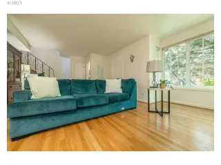 Photo #6: 21106776 Listing 