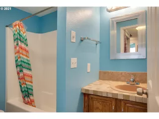 Photo #2: 21106936 Listing