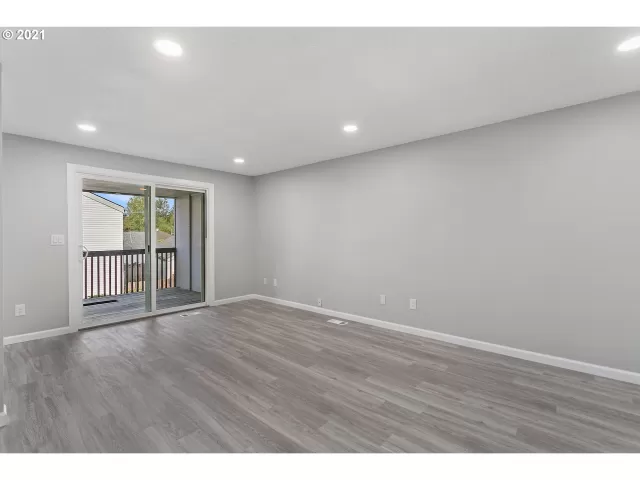 MLS: 21107294 Condo For Sale